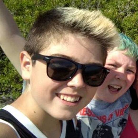 Meet your Posher, Robert - Picture 1 of 1